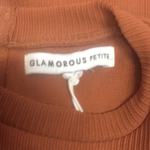 GLAMOROUS PETITE Short Sleeve Cold Shoulder Dress - Picture 7 of 8